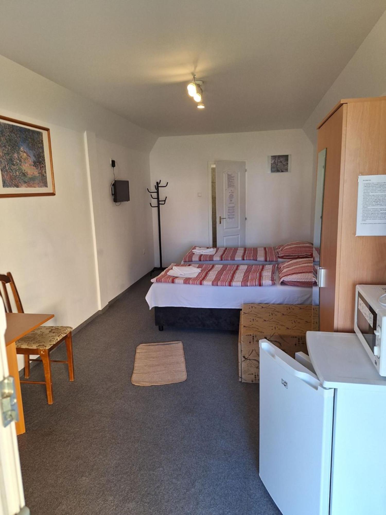 Fenyo Panzio Bed & Breakfast Mezokovesd Bagian luar foto