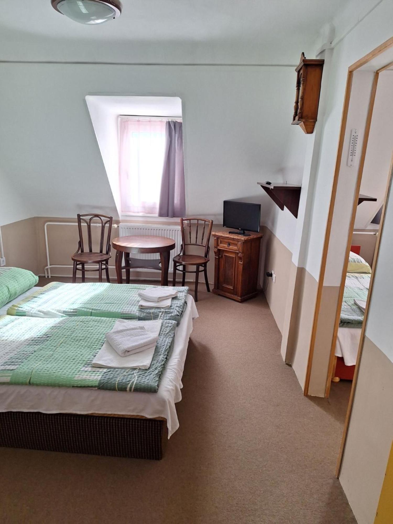 Fenyo Panzio Bed & Breakfast Mezokovesd Bagian luar foto