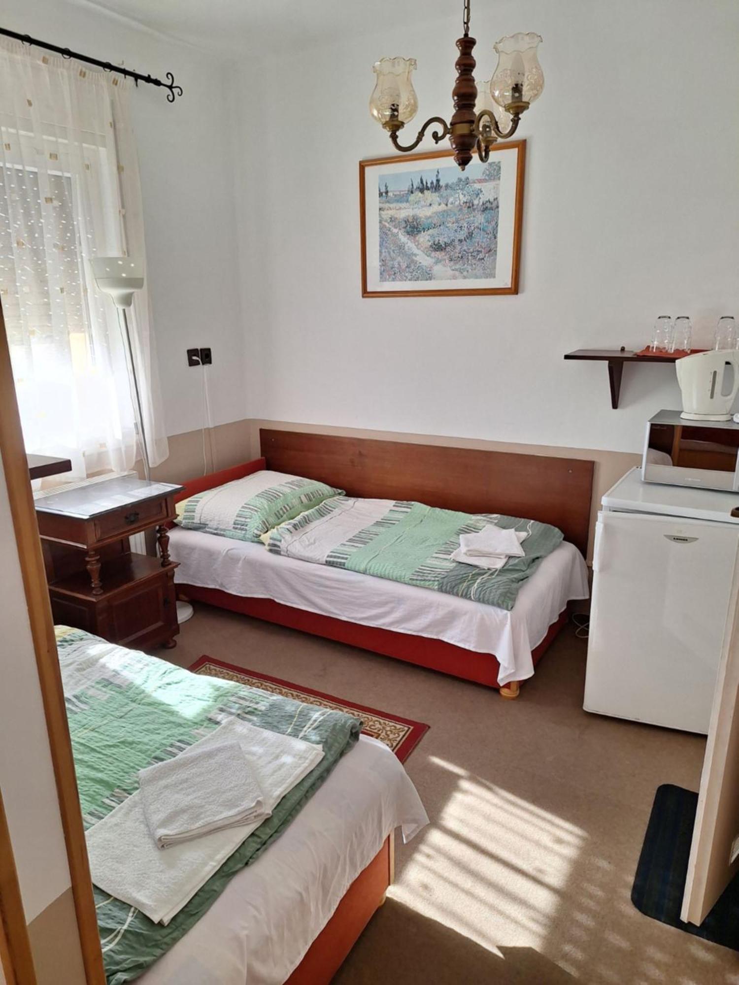 Fenyo Panzio Bed & Breakfast Mezokovesd Bagian luar foto