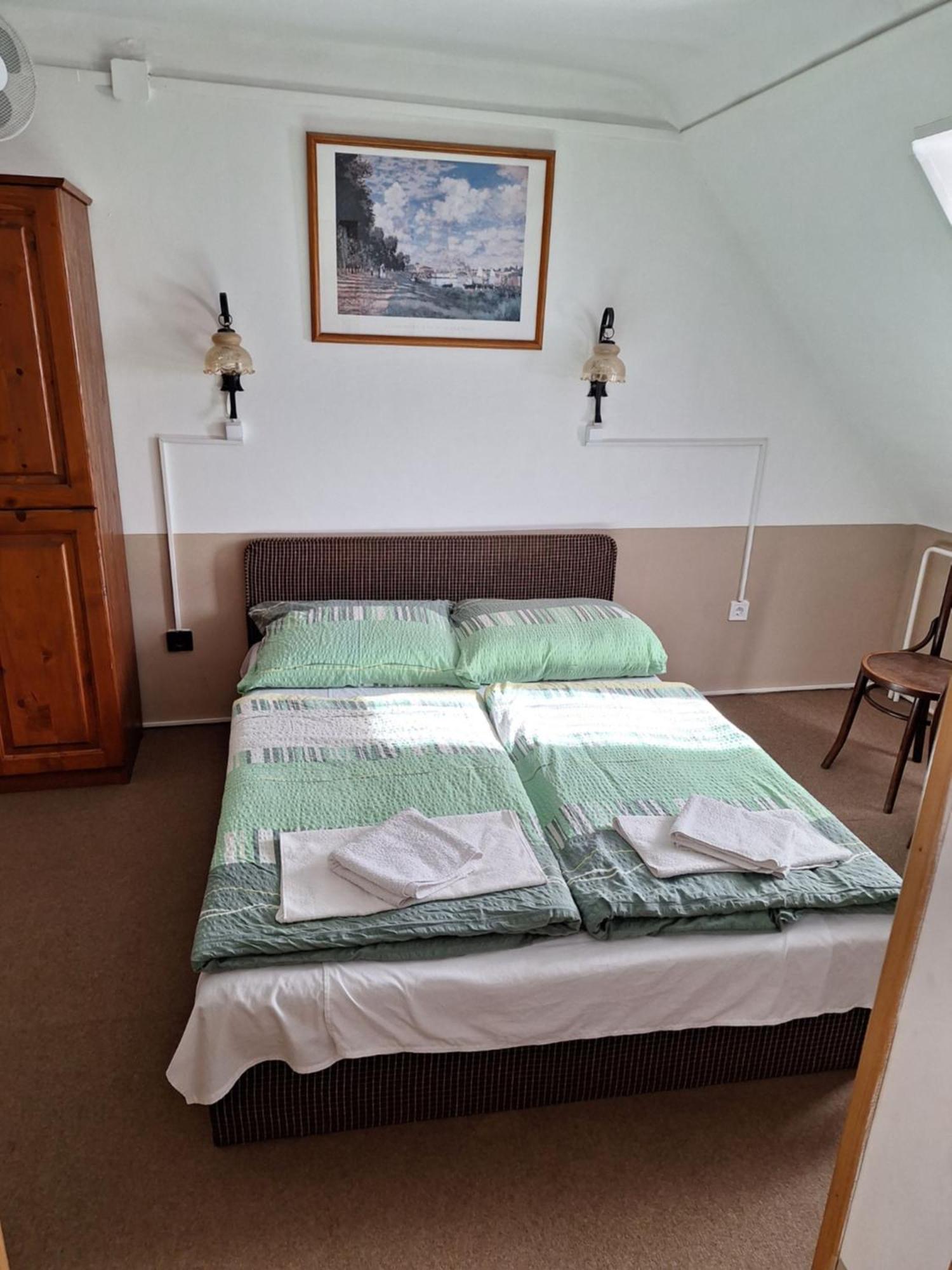Fenyo Panzio Bed & Breakfast Mezokovesd Bagian luar foto
