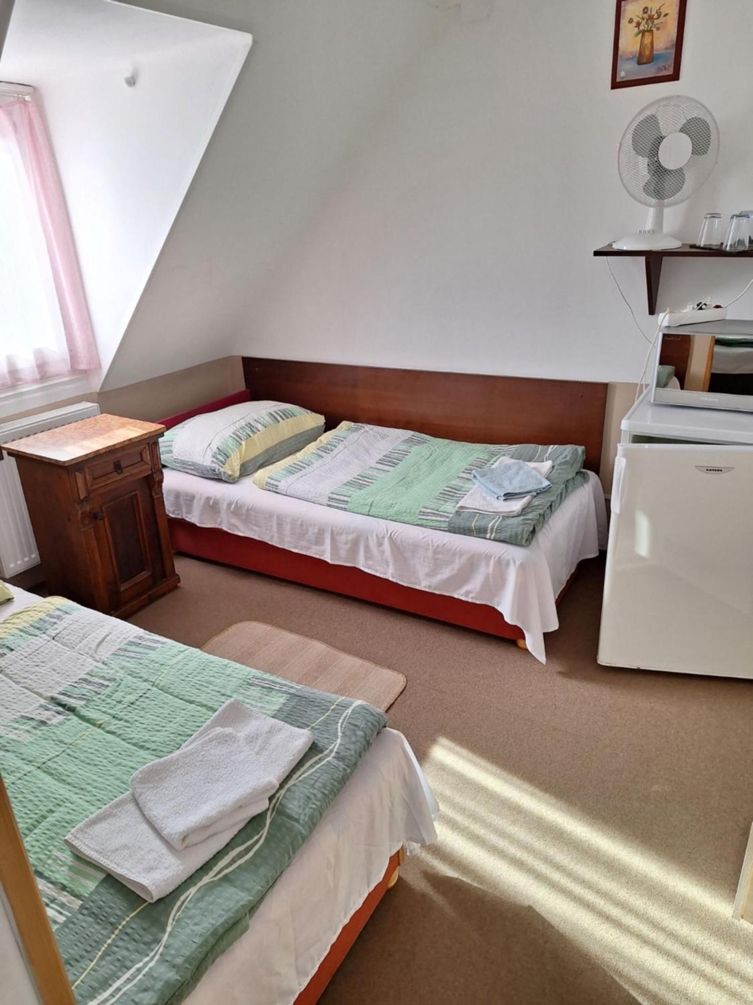 Fenyo Panzio Bed & Breakfast Mezokovesd Bagian luar foto