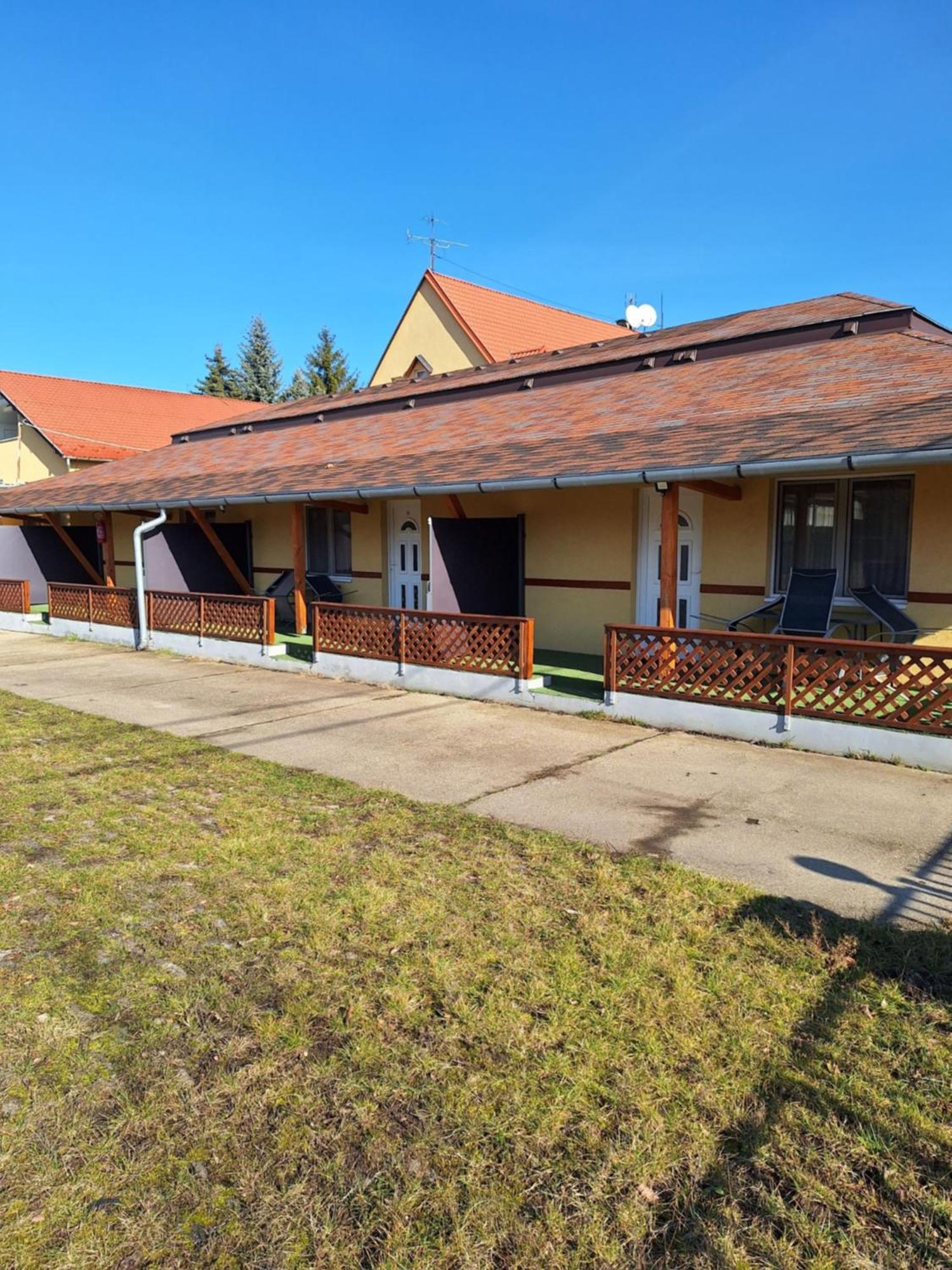 Fenyo Panzio Bed & Breakfast Mezokovesd Bagian luar foto