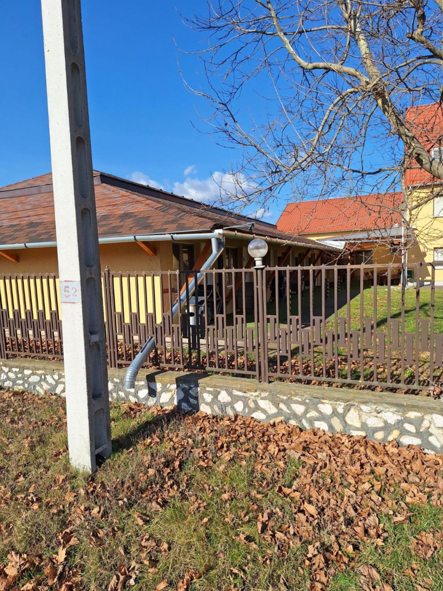 Fenyo Panzio Bed & Breakfast Mezokovesd Bagian luar foto