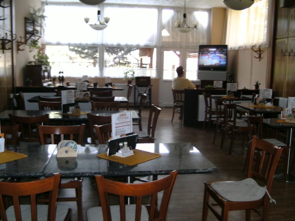 Fenyo Panzio Bed & Breakfast Mezokovesd Bagian luar foto